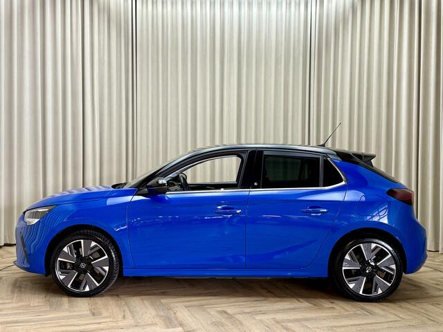Opel e-Corsa Elegance 50 kWh *Stuur-/Stoelverwarming* LED / 1/2 Leder / Carplay / Keyless / ECC Clima / Cruise / 17'' LMV / Org.NL!