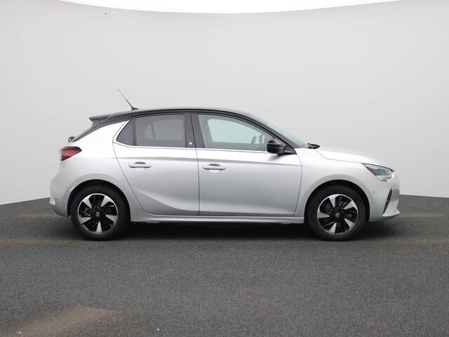 Opel e-Corsa Elegance 50 kWh Navigatie | Climate Control | Cruise Control | Parkeersensoren Achter | Camera Achter