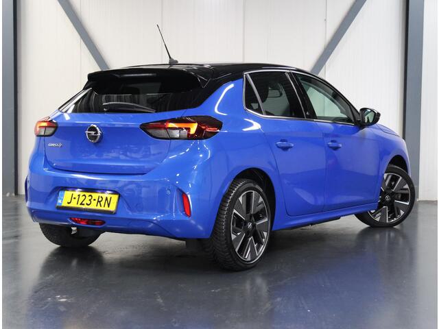 Opel e-Corsa Elegance 50 kWh 136PK | AppleCarplay/AndroidAuto | stoel & stuur verwarming | Climate Control | Cruise Control | 10"scherm | Camera | Navigatie | LM velgen | Keyless | Two-Tone | LED | Parkeersensoren |