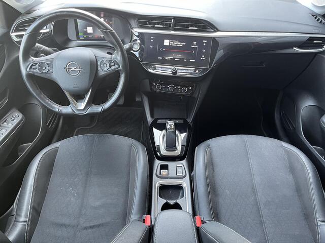 Opel e-Corsa Elegance 50 kWh | 3-Fase | Luxe bekleding | Navi & Multimedia Apple Carplay & Android Auto | WinterPack | 17'' bi-color Lmv | Contrasterende dakkleur |