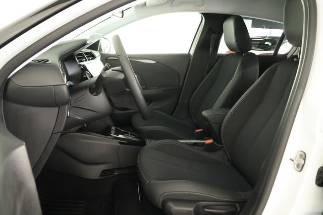 Opel e-Corsa Elegance 50 kWh / LED / CarPlay / Clima / Camera