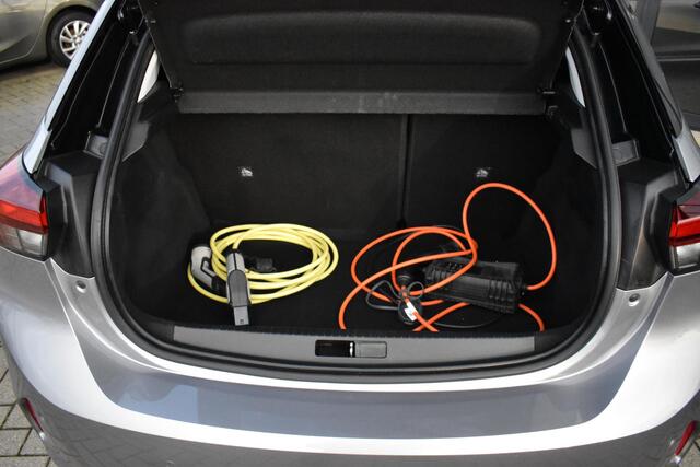 Opel e-Corsa Elegance 50 kWh | Camera / Navi / Apple Carplay & Android auto.