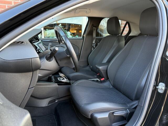 Opel e-Corsa Elegance 50 kWh STOEL&STUUR VERW. / GROOT.NAVI / LMV / CLIMA / C