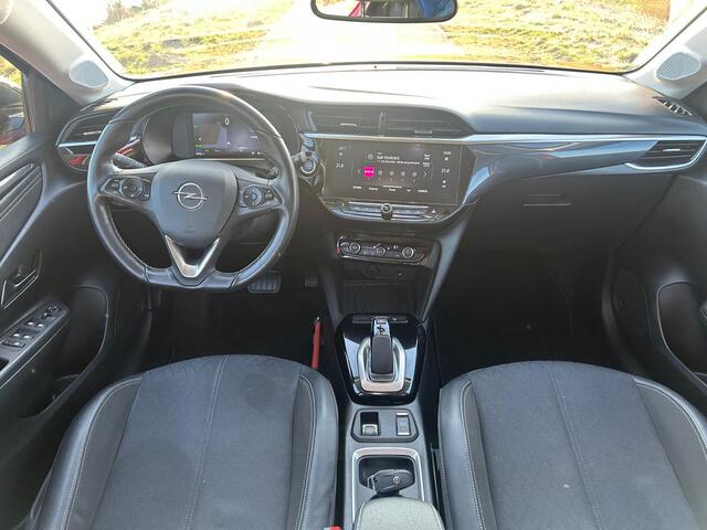 Opel e-Corsa Elegance 50 kWh Camera / leer-alcantara / Nieuwstaat!