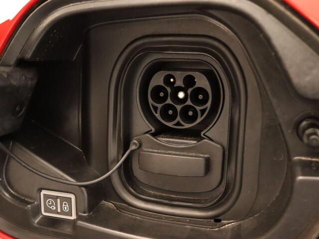 Opel e-Corsa Electric GS 50 kWh - NIEUWE AUTO! DIRECT UIT VOORRAAD LEVERBAAR - 3 FASE LADEN - APPLE CARPLAY/ANDROID AUTO - PARKEERSENSOREN VOOR EN ACHTER - CRUISE CONTROL - CLIMATE CONTROL - LICHTMETALEN VELGEN - DONKERE HEMEL