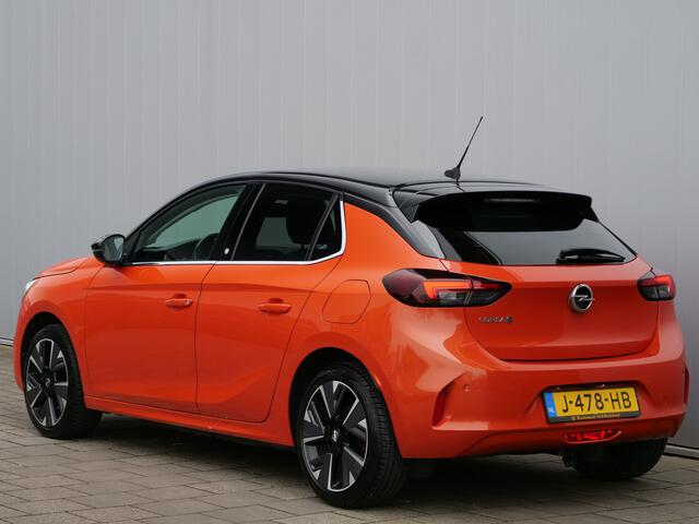 Opel e-Corsa Elegance 50 kWh 136 Pk 1-Fase Automaat Navi / DAB / Apple Carplay / Leer / Trekhaak alleen voor fietsendrager / SOH 88,6 %
