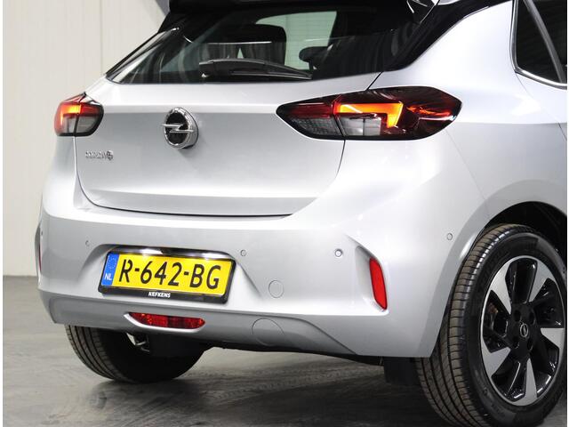 Opel e-Corsa Elegance 50kWh 136PK | 1ste eigenaar | AppleCarPlay/AndroidAuto | ACCURAPPORT 93% | 3 FASE | Armsteun | Camera | Dodehoekdetectie | Keyless | Navigatie | AUTOMAAT | Parkeersensoren | Isofix |