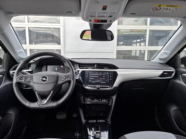 Opel e-Corsa Electric 50 kWh | SoH 99% | Apple Carplay / Andriod Auto | LED | Warmtepomp | Stoel & Stuur verwarming | Dodehoek detectie | Achteruitrijcamera |