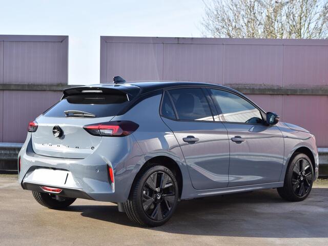 Opel e-Corsa Electric Long Range GS 51 kWh | WARMTEPOMP | INFOTAINMENT PAKKET | COFORT PAKKET | 17" LMV | ACTIEKORTING!