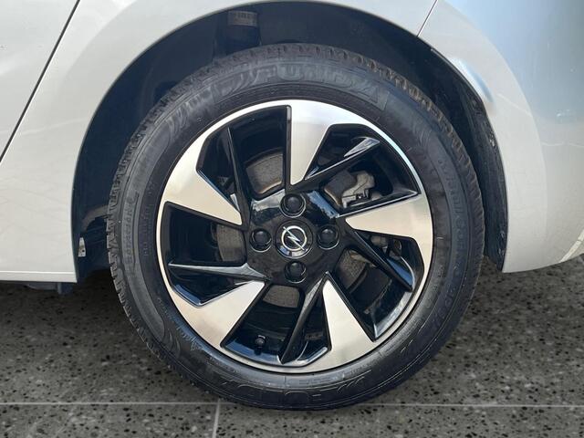 Opel e-Corsa Elegance 3-FASEN 50kWh 136pk | 180° CAMERA | STOELVERW. | APPLE CARPLAY / ANDROID AUTO | NAVI | CLIMA | ISOFIX | KEYLESS START |