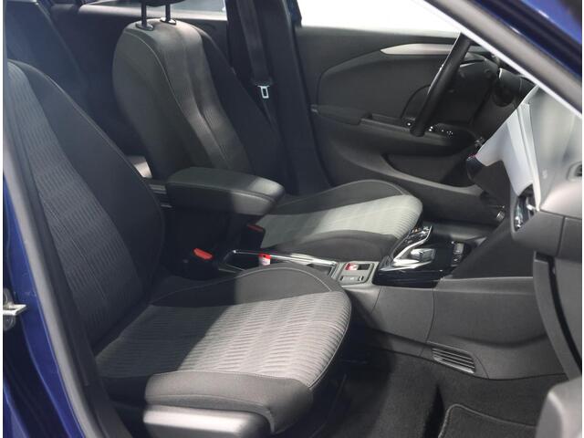 Opel e-Corsa Edition 50 kWh 136PK | ACCU 92% | 3 FASE | Glazen dak | AppleCarPlay/AndroidAuto | Camera | Climate Control | Winterpakket | AUTOMAAT | Armsteun | Isofix | Privacy Glass | Parkeersensoren |