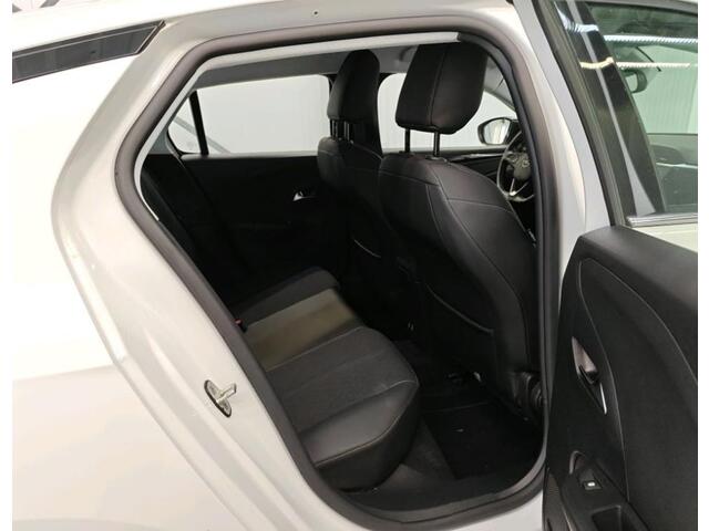 Opel e-Corsa Elegance 100KW / 50 kWh / Naviagtie / 1/2Leder / Airco-ecc./ Keyless entry / Radio multimedia / Premium Pack./
