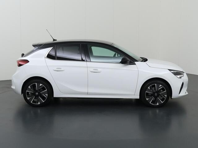 Opel e-Corsa Elegance 50 kWh | SOH 90% | Navigatie | Camera | DAB | Apple CarPlay/Android Auto | Stoelverwarming | Climate Control | Stuurverwarming | Cruise Control |