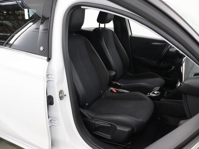 Opel e-Corsa Elegance 50 kWh | SOH 90% | Navigatie | Camera | DAB | Apple CarPlay/Android Auto | Stoelverwarming | Climate Control | Stuurverwarming | Cruise Control |