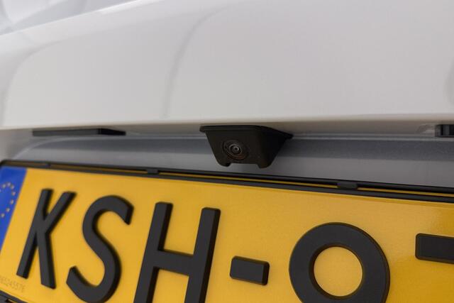 Opel e-Corsa Electric Long Range GS 51 kWh | Climate control | NIEUW | tot 429km WLTP | 100kW snelladen | Stoel- & stuurverwarming | Camera | Apple Carplay/Android Auto