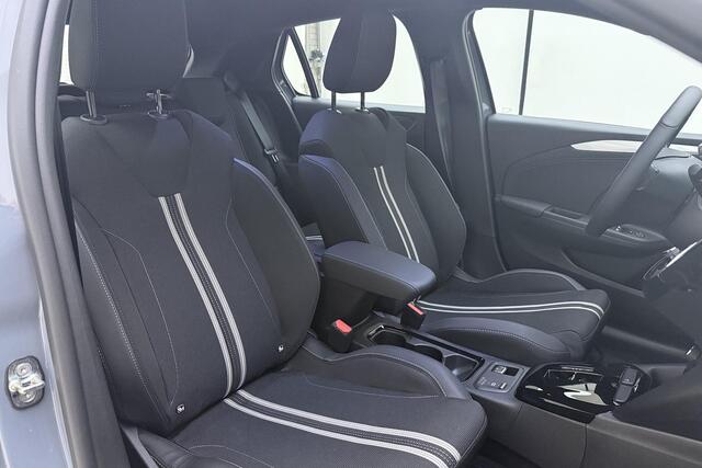 Opel e-Corsa Electric Long Range GS 51 kWh NIEUW | tot 429km WLTP | 100kW snelladen | Stoel- & stuurverwarming | Camera | Apple Carplay/Android Auto