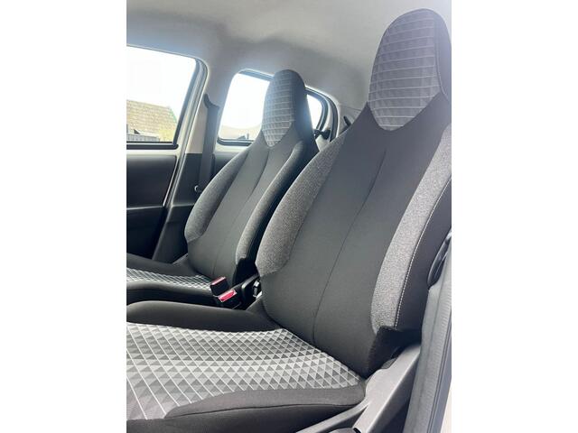 Peugeot 108 1.0 e-VTi Active / Apple Carplay, Bluetooth, Airco, Camera