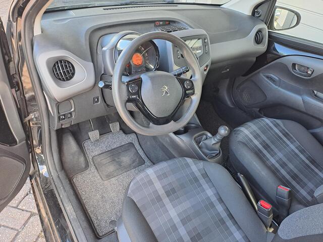 Peugeot 108 1.0 e-VTi Active Trekhaak, airco, bluetooth,