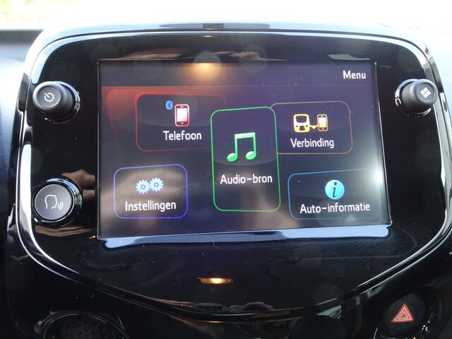 Peugeot 108 1.0 e-VTi Allure Carplay, airco, licht metalen velgen, telefoon voorbereiding, enz.