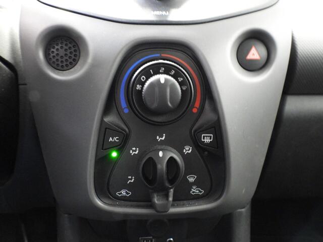 Peugeot 108 1.0 e-VTi Active Premium AIRCO/BLUETOOTH!