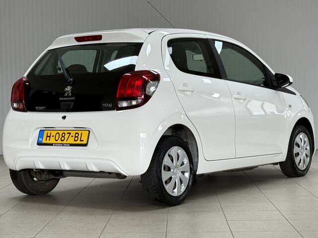 Peugeot 108 1.0 e-VTi Active/ 5-Drs/ Airco/ C.V. Afstand/ Elek. Ramen/ Isofix/ Bluetooth/ Multi. Stuur/ AUX & USB/ Mistl./ Getint glas/ LED Dagrijverl.