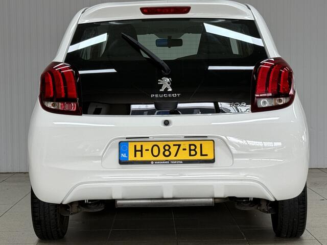 Peugeot 108 1.0 e-VTi Active/ 5-Drs/ Airco/ C.V. Afstand/ Elek. Ramen/ Isofix/ Bluetooth/ Multi. Stuur/ AUX & USB/ Mistl./ Getint glas/ LED Dagrijverl.