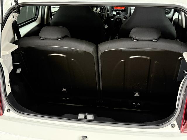 Peugeot 108 1.0 e-VTi Active/ 5-Drs/ Airco/ C.V. Afstand/ Elek. Ramen/ Isofix/ Bluetooth/ Multi. Stuur/ AUX & USB/ Mistl./ Getint glas/ LED Dagrijverl.