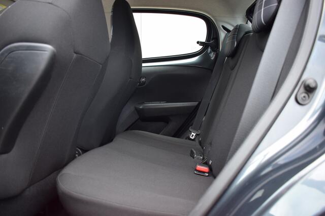 Peugeot 108 1.0 VTi 5Drs Blue Lion Airco | Telefonie | Sportstoelen | Isofix | Dealer Onderhouden!!