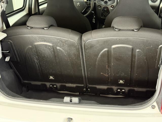 Peugeot 108 1.0 e-VTi Active /5-Drs! /LED Dagrijverl. /Airco /Elek. ramen voor /C.V. afstand /Bluetooth /AUX & USB /Isofix /Mistlampen.