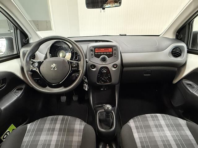 Peugeot 108 1.0 e-VTi Active /5-Drs! /LED Dagrijverl. /Airco /Elek. ramen voor /C.V. afstand /Bluetooth /AUX & USB /Isofix /Mistlampen.