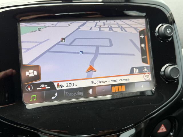 Peugeot 108 1.0 e-VTi Allure Navigatie/Airco/15inch.