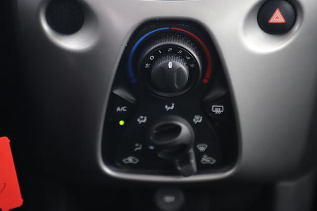 Peugeot 108 1.0 e-VTi Active Airco Radio Bluetooth Elektrische Ramen