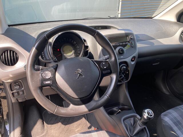 Peugeot 108 BWJ 11-2018 | 1.0 e-VTi 73PK Active | AIRCO | AUDIO | PRIVACY GLASS | LEDEREN STUUR | BLUE TOOTH | MISTLAMPEN |
