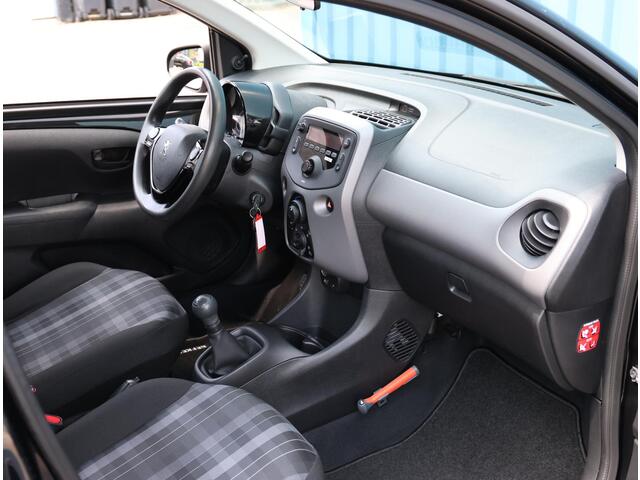 Peugeot 108 1.0 e-VTi Active | Airco | Bluetooth | NL auto! | Isofix | Goed Onderhouden! |