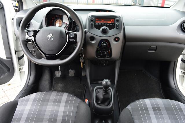 Peugeot 108 1.0 e-VTi Active O.a: PDC, Airco, Centr, Vergr, Bluetooth, Rijklaar, Etc. All-in prijs!