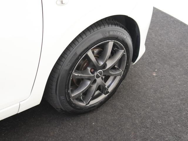 Peugeot 108 1.0 e-VTi 68 PK Active TOP! AUTOMAAT | Airco | Multimedia Scherm | Bluetooth