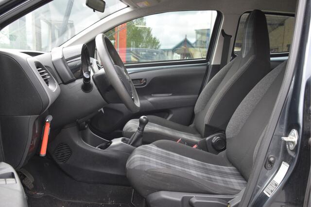 Peugeot 108 1.0 e-VTi Active Carplay l Airco l Camera l DAB l Bluetooth