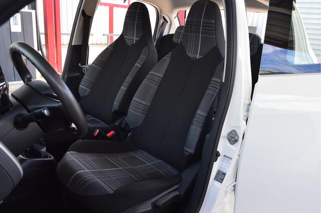 Peugeot 108 1.0 e-VTi Active O.a; Airco, LED, Bluetooth, C.V, Rijklaar, Etc. All-in prijs!