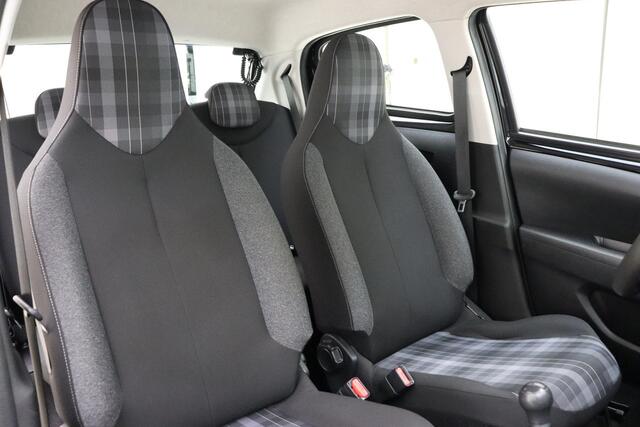 Peugeot 108 1.0 e-VTi Active 72 PK | Handgeschakeld | Elektrische Ramen | Airco | Telefoon | Stuurwielbediening | USB | Radio