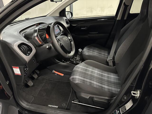 Peugeot 108 1.0 e-VTi Allure | AppleCarplay/AndroidAuto | Climate Control | Camera | Keyless | Bluetooth | LED | Start/Stop Systeem | Privacy Glass | Isofix | 15"LMV |