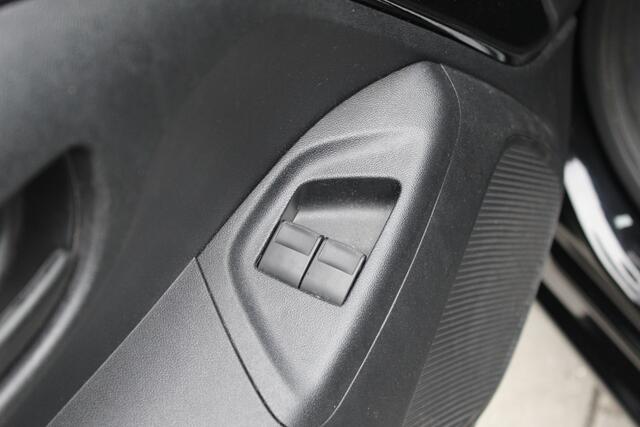 Peugeot 108 1.0 e-VTi Active Airco/Stuurbekrachtiging/Electrische ramen.