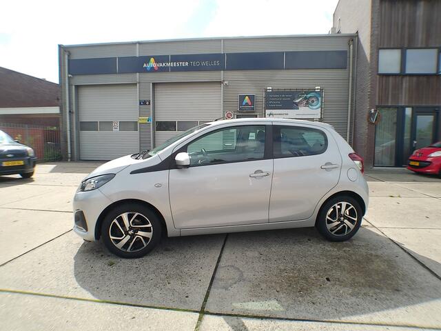 Peugeot 108 1.0 e-VTi Blue L. Ex