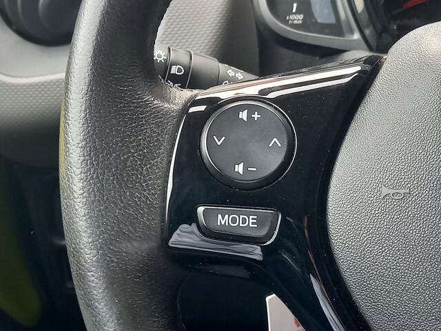 Peugeot 108 1.0 e-VTi Active met o.a. Airco, Bluetooth en Getinte ramen!