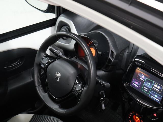 Peugeot 108 1.2 Puretech Allure CABRIO [CRUISE CONTROL, GROOT SCHERM, BLUETOOTH, CLIMATE CONTROL, NIEUWSTAAT]