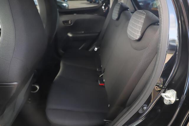 Peugeot 108 1.0 e-VTi Active Radio Airco Bluetooth Elektrische Ramen Getint Glas