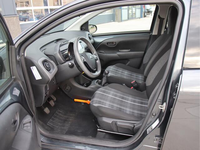 Peugeot 108 1.0 e-VTi Pack Premium - Techno Carplay, PDC, NL Auto, 5drs Aanbieding!