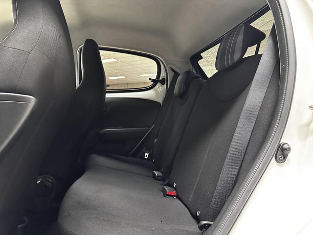 Peugeot 108 1.0 e-VTi Active /Airco/ Bluetooth/ Multi-Stuur/ Getint-Glas/ LED-Dagrij/ Elek.Pakket/ C.V. Afstand/ Mistlampen/ Aux&USB