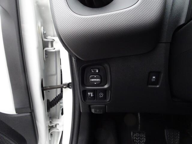 Peugeot 108 1.0 e-VTi Active Airco, mistlampen, dagrijverlichting, extra donker glas achter, elektrische ramen, centrale vergrendeling, enz.