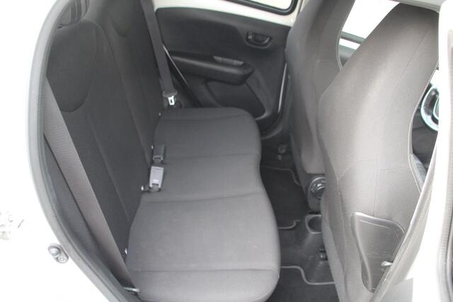 Peugeot 108 1.0 e-VTi Style 5-drs Airco Snelheidsregelaar 1e eigenaar