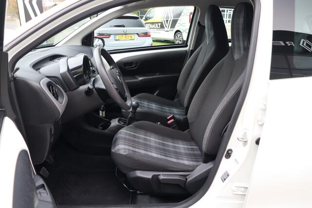 Peugeot 108 1.0 e-VTi Active | Airco | Bluetooth | Elek. Ramen | Stuurbediening